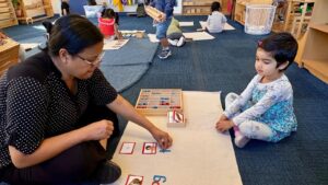 MSOSV_TeacherGivingLesson_03